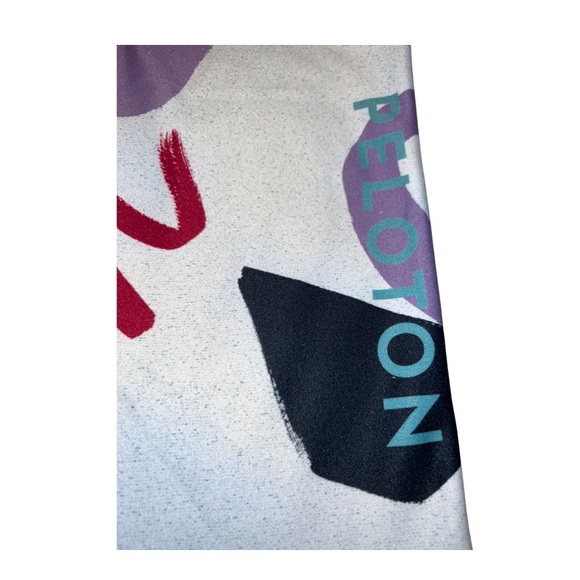 Peloton WITH Bowie Capri Leggings - Medium - Picture 5 of 7